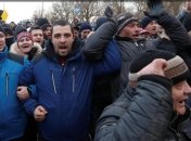 События в Новых Санжарах: Полтавчанин извинился перед правоохранителями за оскорбления