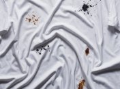 Пятна можно вывести с помощью подручных средств (изображение создано с помощью ИИ)