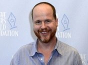 Джосс Уидон продолжает дразнить поклонников "Мстителей"