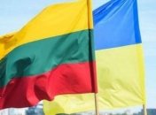 Нападение на посольство Литвы в Киеве: неизвестные бросили дымовую шашку