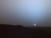 NASA засняло редкие кадры заката на Марсе. Видео