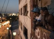 Нищие бразильцы проживают в заброшенном институте (Фото)