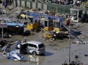 В Индонезии количество жертв землетрясения и цунами превысило 800 человек