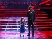 Звезда сериала "Универ" спел вместе с дочерью