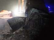 Від удару об будинок обрушилася частина стіни.