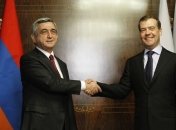 Президент Армении поздравил Дмитрия Медведева с Днем рождения 
