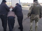 Прикордонники заборонили в'їзд до України "громадянину СРСР"