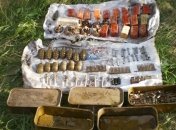 Возле Соледара в Донецкой области обнаружен схрон с боеприпасами