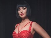 Даша Астафьева представила игривый клип на песню "Зима" (Видео)