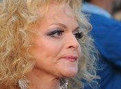 Постаревшая Лариса Долина выбрала для телешоу неудачный наряд