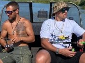 Усик і Ломаченко сходили на риболовлю, але не забули про спортивну складову (Фото)