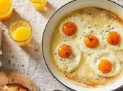 Очень интересный рецепт жареных яиц