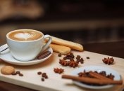 Ученые сообщили, что менее 6 кружек кофе в день не опасны для здоровья