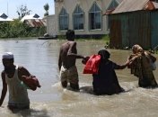 Разрушительная стихия: в Бангладеш во время наводнений погибли более двухсот человек