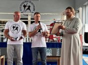 Федір Ємельяненко (ліворуч)