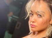 Певица Рита Ора посетила ресторан в провокационном наряде (Фото)