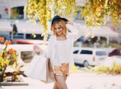 Лляна сорочка стилізується з літньою майкою