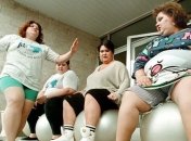 Почему растет живот?