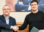 "Смартфон для батьків": на платформі ДІЯ презентували новий курс (Відео)