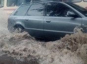 В Ровно буйствовала стихия: из-за ливня затопило город