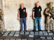 Кокаин среди бананов: в Одессе опять задержали крупную партию наркотиков (фото, видео)