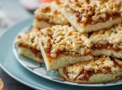 Тертий пиріг з варенням - простий рецепт