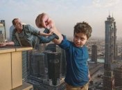 Семейное фото: голландский фотограф создает фантастические снимки сына