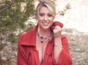 Модель из Колорадо читает молитву перед сексом