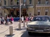 На цій 33-річній автівці дівчина здійснила європейське турне