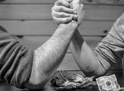 Уряд планує збільшити співвідношення середньої зарплати жінок і чоловіків