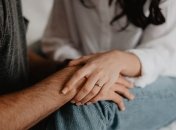 Чи варто жити в парі тільки заради дітей і як при цьому бути щасливим? Поради відомого психолога