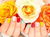 Как сохранить здоровые ногти в летний период?