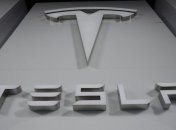 Tesla отзывает с мирового рынка электромобили Model S