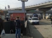 В Киеве возле метро произошел взрыв