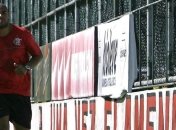 Адриано опоздал на матч, но все равно забил (Видео)