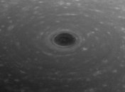 NASA показало северный полюс Сатурна