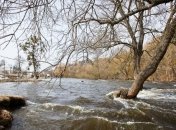 Спасатели предупреждают о подъеме уровня воды на реках Закарпатья 