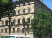 В Латвии собирают подписи для референдума о роспуске парламента