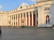 Суд ограничил проведение массовых мероприятий на Думской площади в Одессе 2 мая