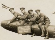 Смешные ретро-снимки: армейская молодежь развлекалась как могла