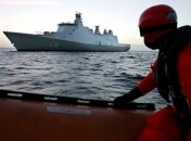 Сомалийские пираты обстреляли фрегат НАТО