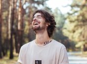 Фото Владимира Дантеса появилось на... надгробии: реакция артиста