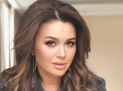 Анастасия Заворотнюк откровенно рассказала о третьих родах