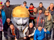 Ленин утонул: днепровские дайверы отправили памятник на дно (Видео)