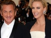 Шон Пенн боится потерять красотку Шарлиз Терон