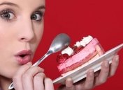 Стало известно, почему людей тянет на сладкое