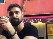 В черно-белых тонах: Виталий Козловский представил романтический клип (Видео)