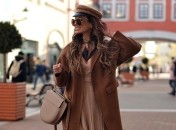 В коричневых оттенках можно создать элегантный лук