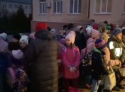 Детей намерены увезти в Ростов.