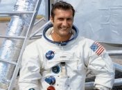 Умер Ричард Гордон, астронавт NASA, что облетел вокруг Луны